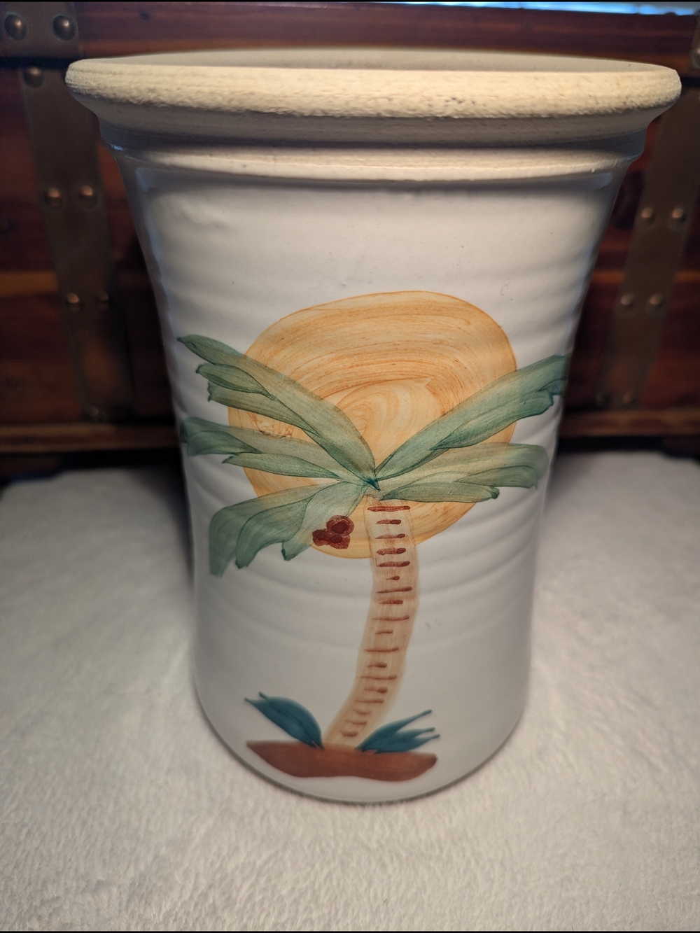 USA Contemporary Pottery Co.  Hand Painted Palm Tree Vase Warmer